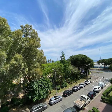 West Pretty One Bedroom *