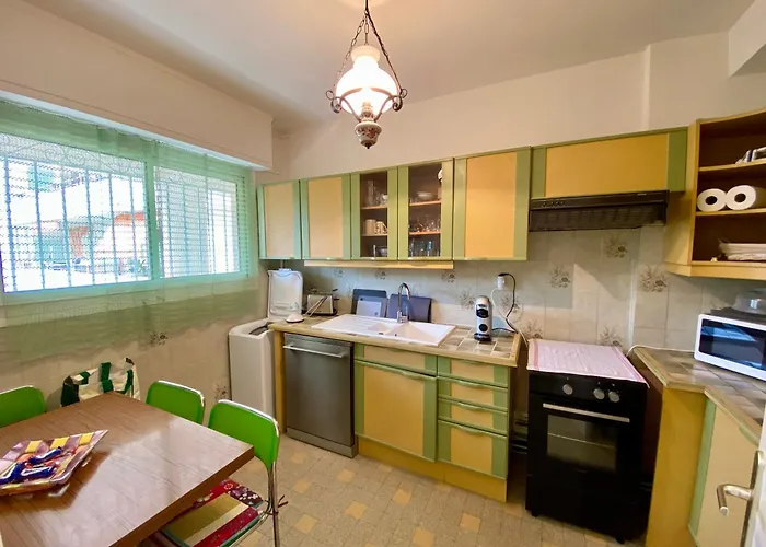West Pretty One Bedroom Апартаменты